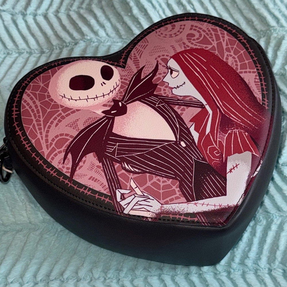 Disney Loungefly Tim’s Burtons Nightmare Before Christmas Crossbody - Picture 6 of 7